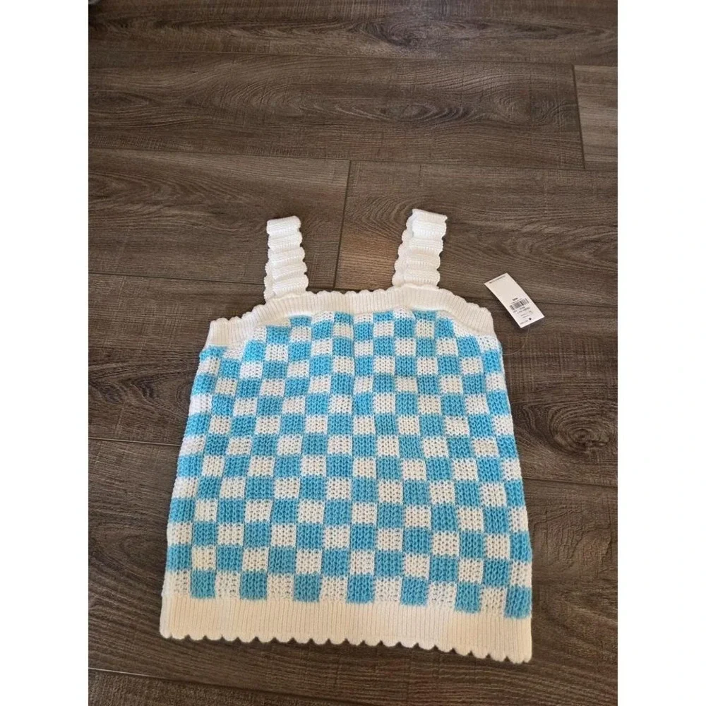 Old navy girls tank size 8‎